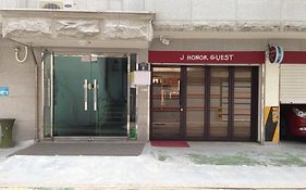J Honor Guesthouse