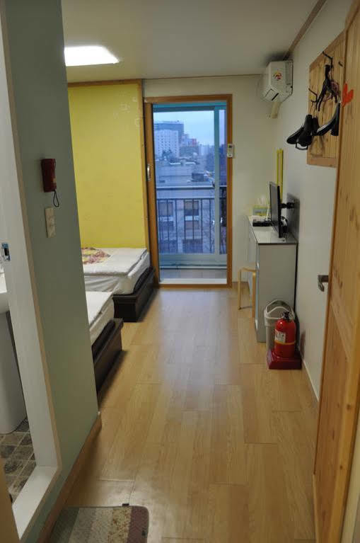 J-Honor Guesthouse Сеул Экстерьер фото