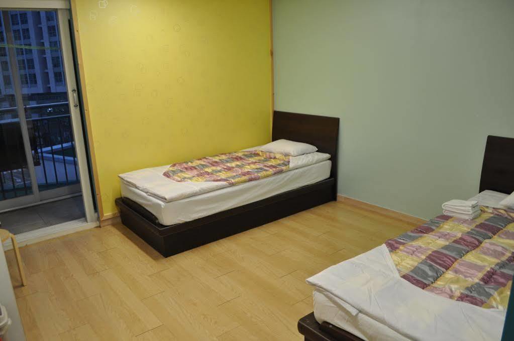 J-Honor Guesthouse Сеул Экстерьер фото